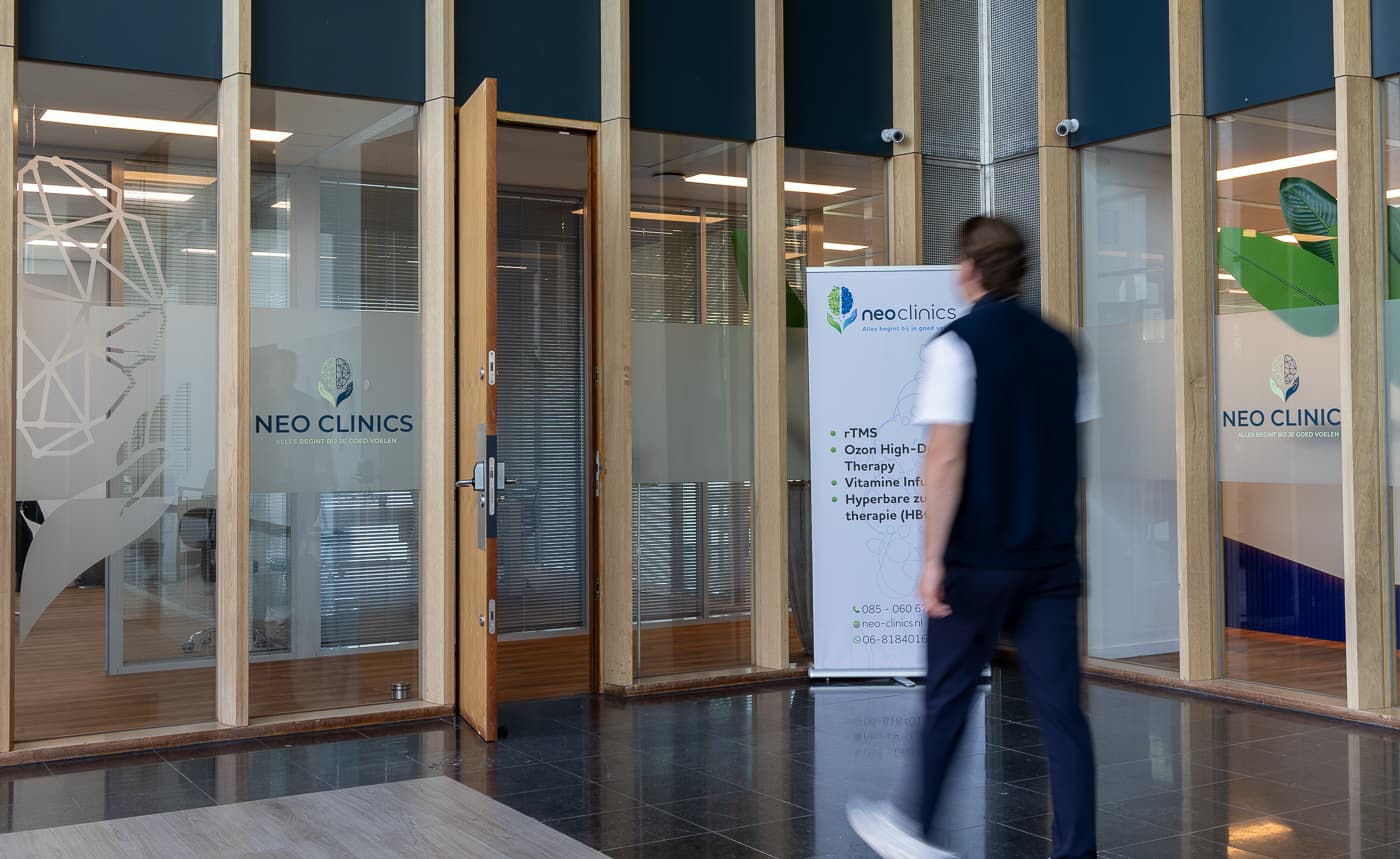 De entree van Neo Clinics