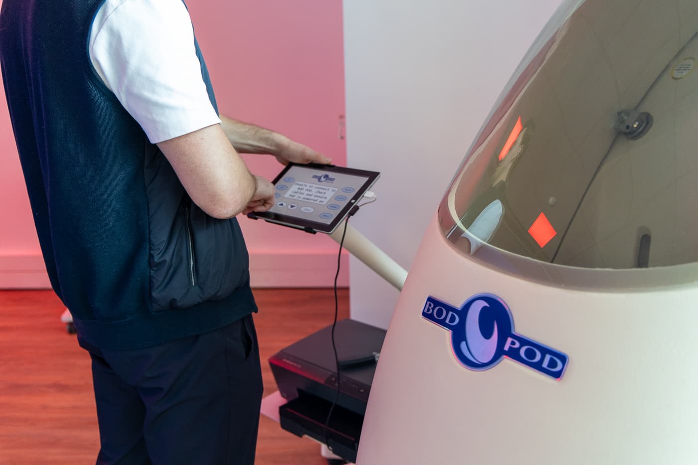 De BodPod voor lichaamssamenstellingsmeting bij Neo Clinics